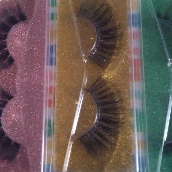 Eyelashes Six Pairs. Fast Shipping. - Picture 5 of 9